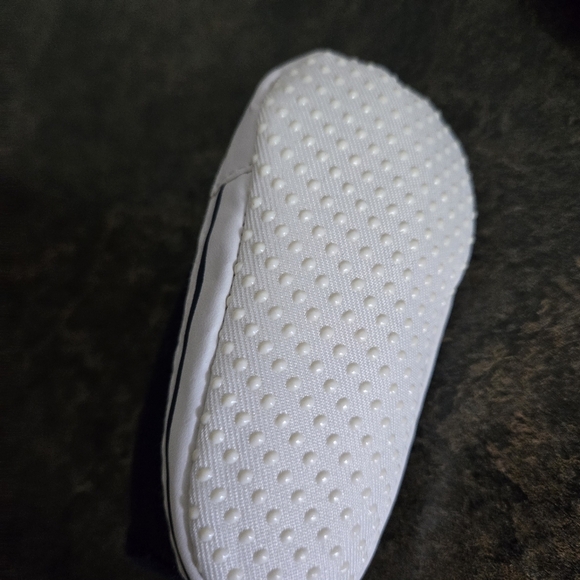 Patriots Baby Shoes Size 0-6 - Navy and White - Picture 11 of 12